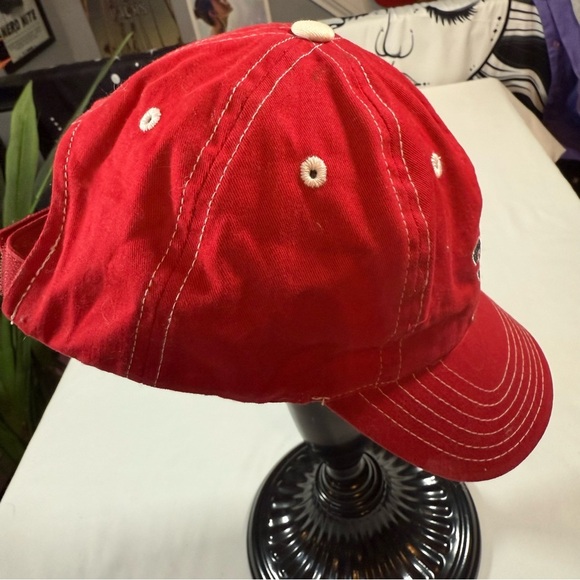 Men's Red Embroidered Racing Hat - Picture 4 of 8